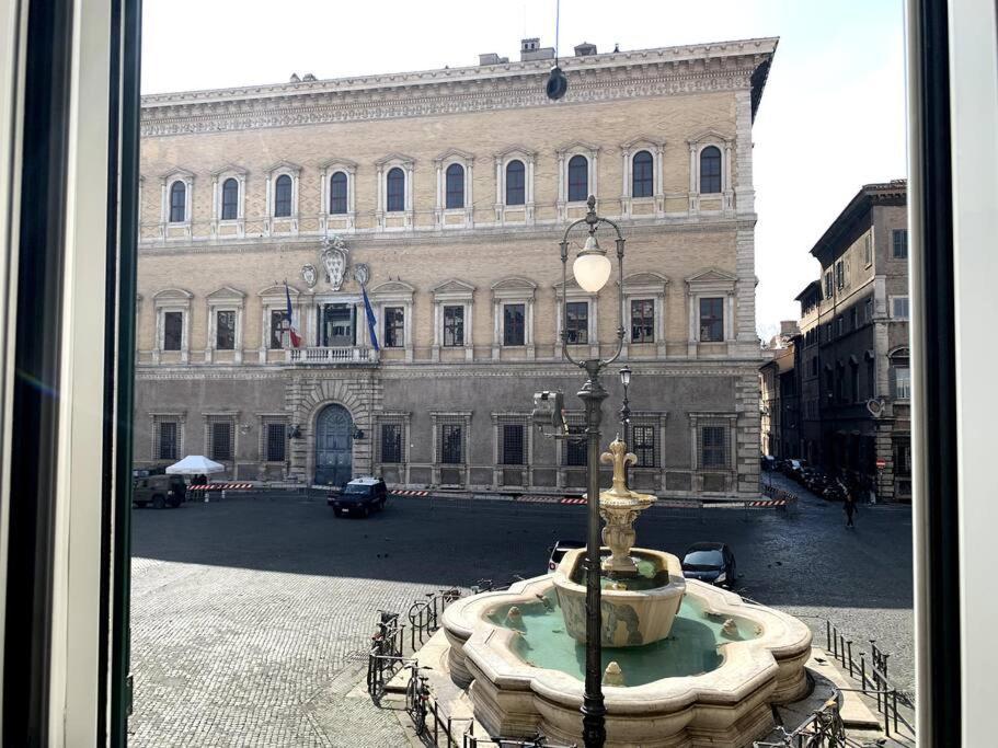 Casa Cristina In Piazza Farnese Apartman Róma Kültér fotó